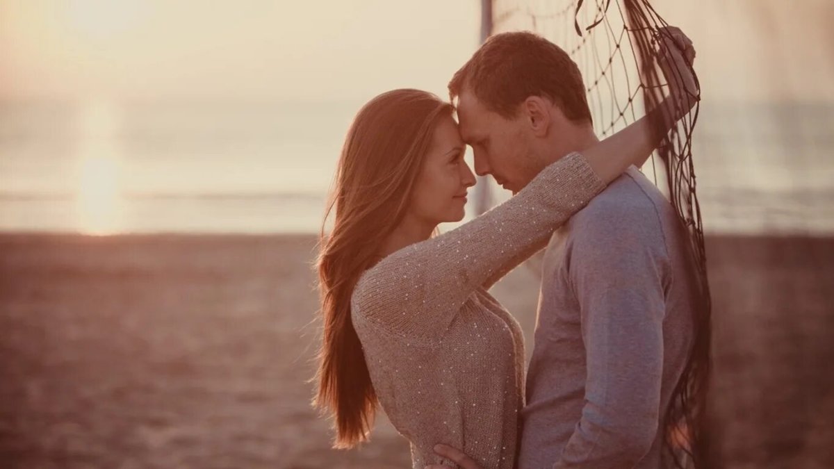 Влюбленные на закате