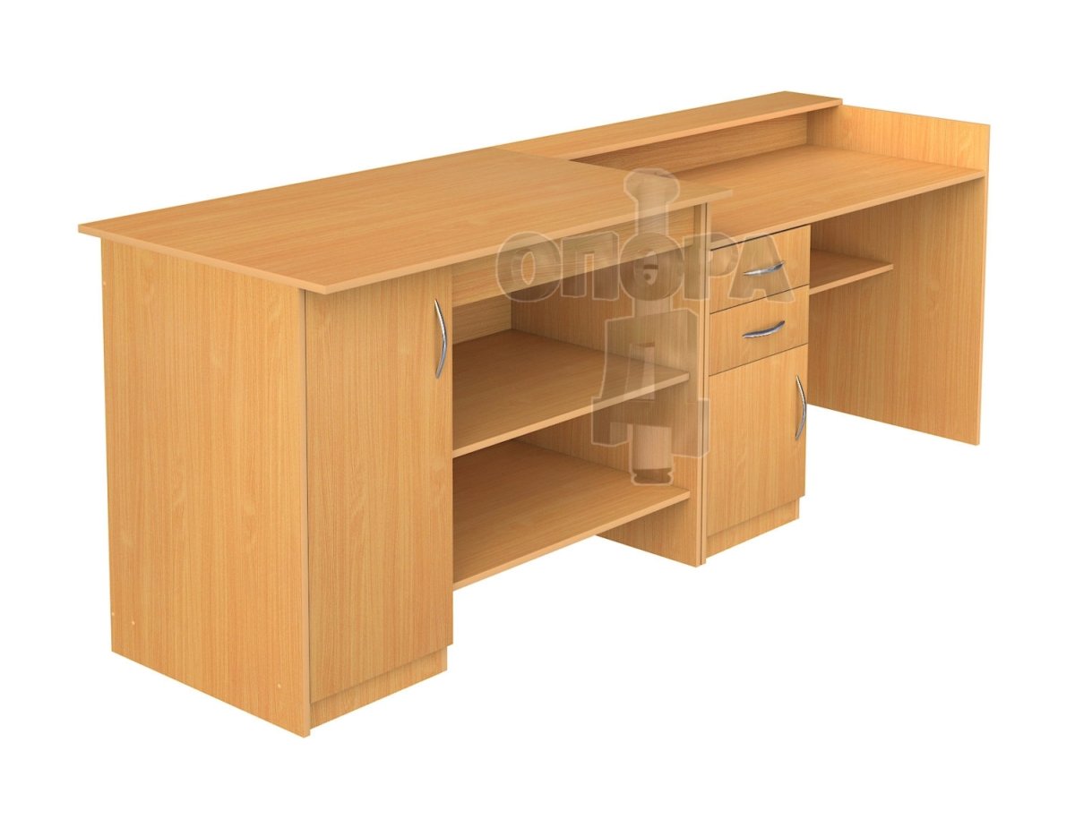 Цветы на офисном столе