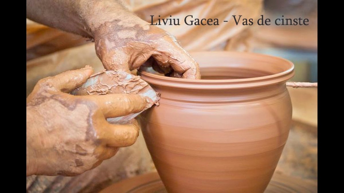 Замес глины для керамики