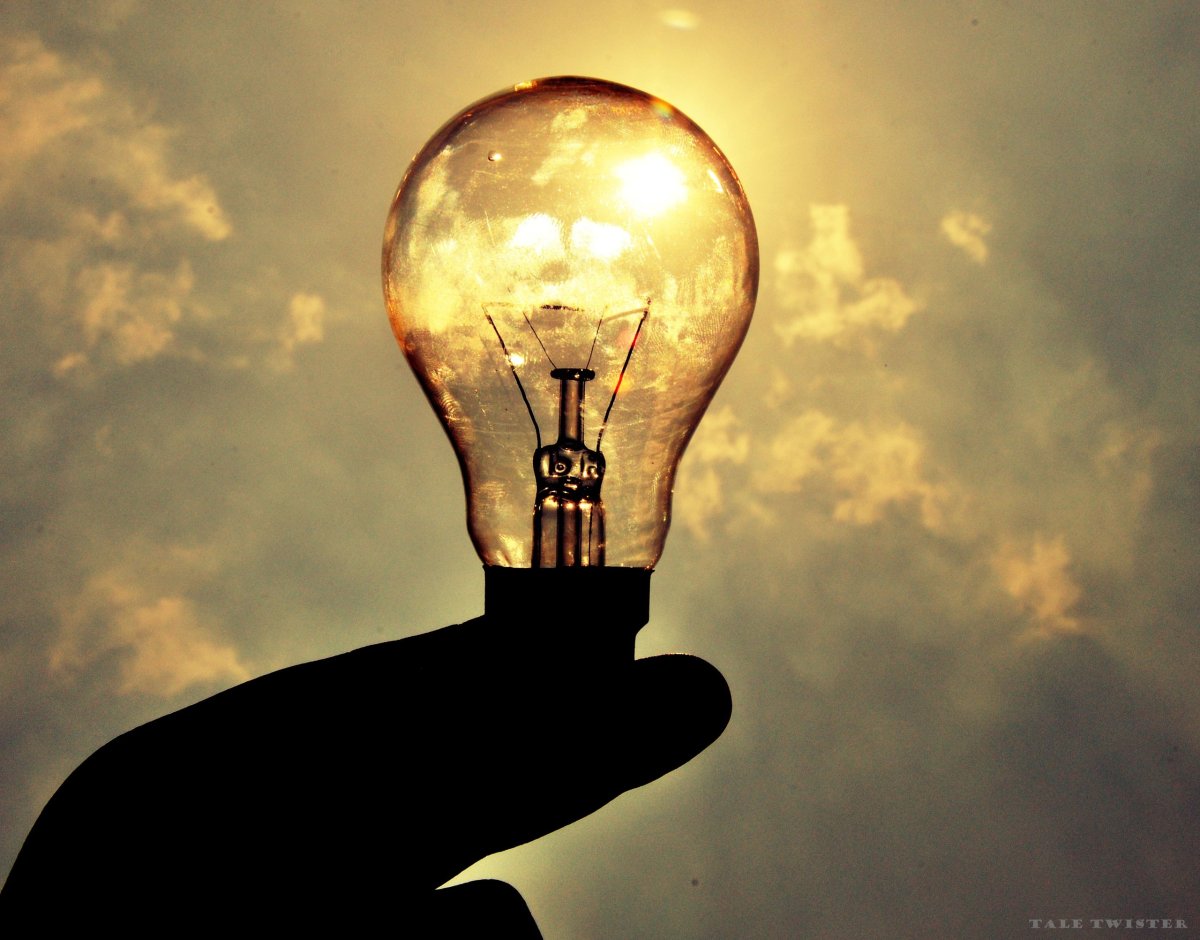 Человек с лампочкой идея