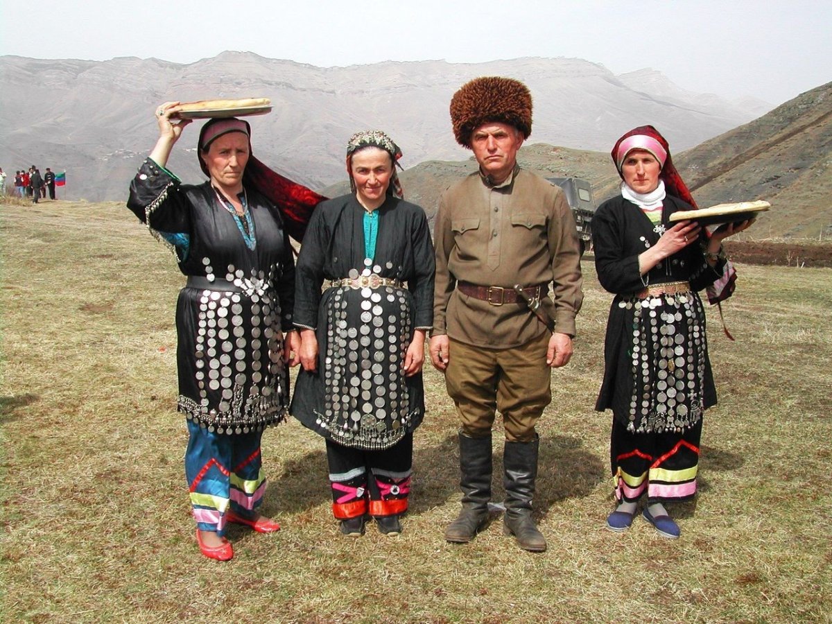 Национальные костюмы народов мира буряты