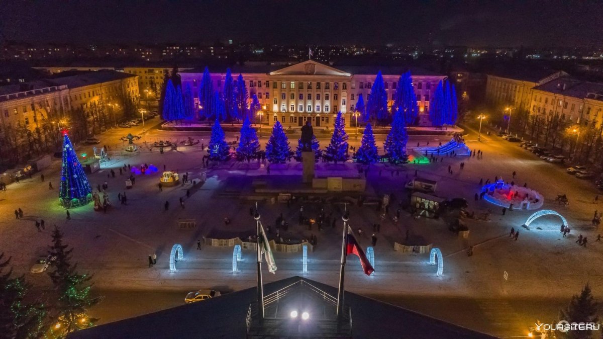 Центральная площадь Курган