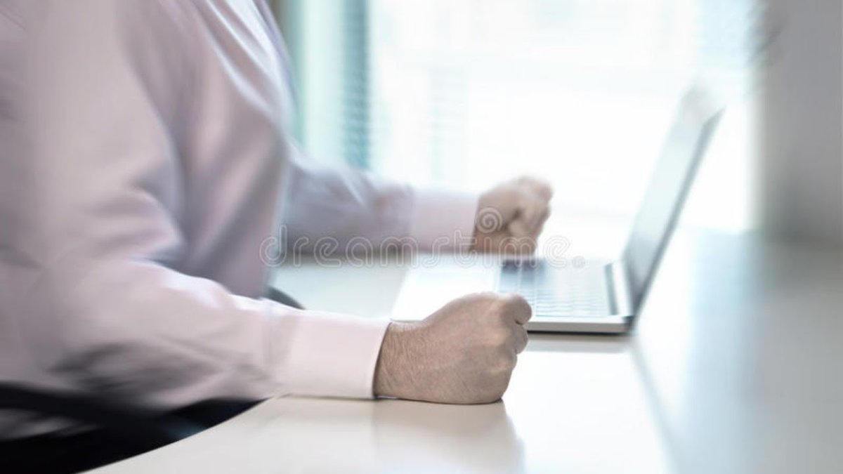 Ударить книгой по столу