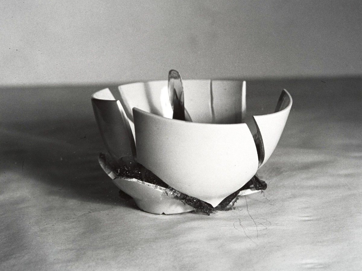 Чашка с трещиной