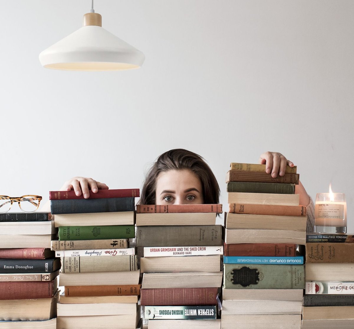 Креативная фотосессия с книгой