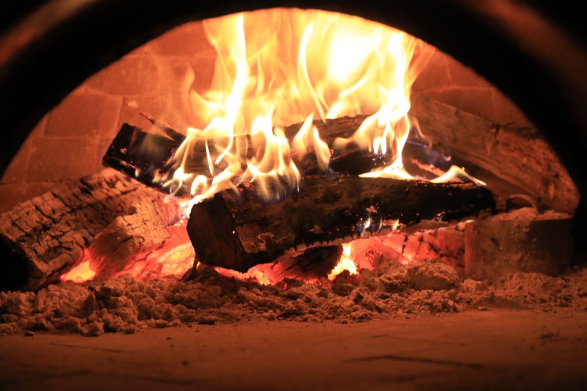 Сон огонь в печи