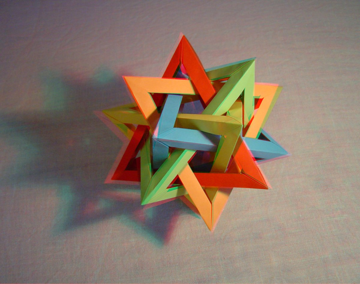 Бриллиантовую кнопку ютуба из бумаги