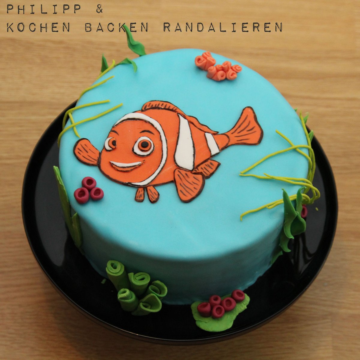 Торт рыбка Немо и дори