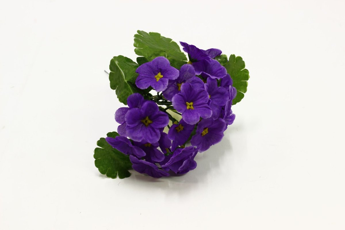Букет Виктории фиалка