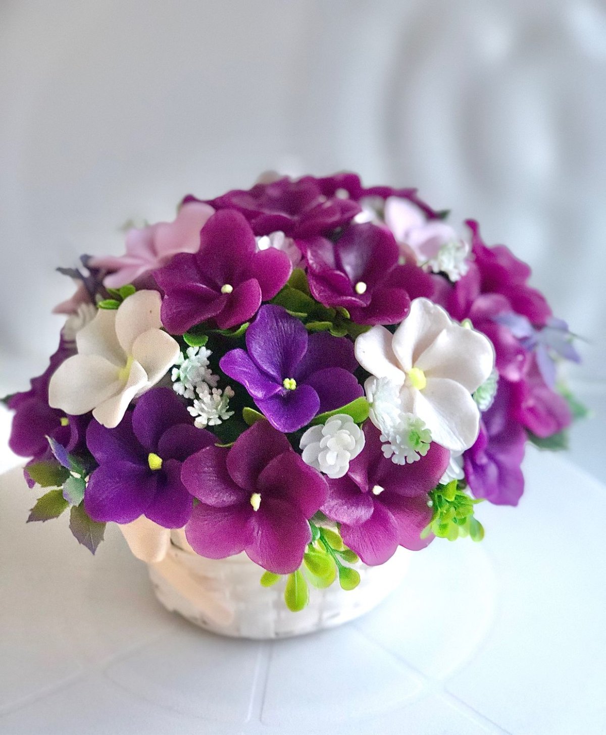 Фиалка подарок