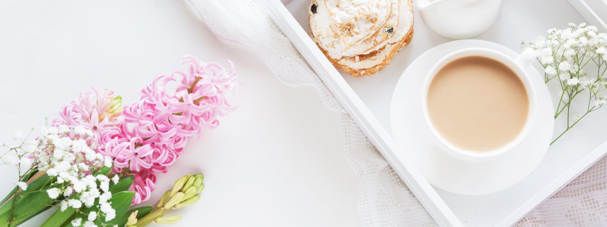 Завтрак пирожное гиацинты