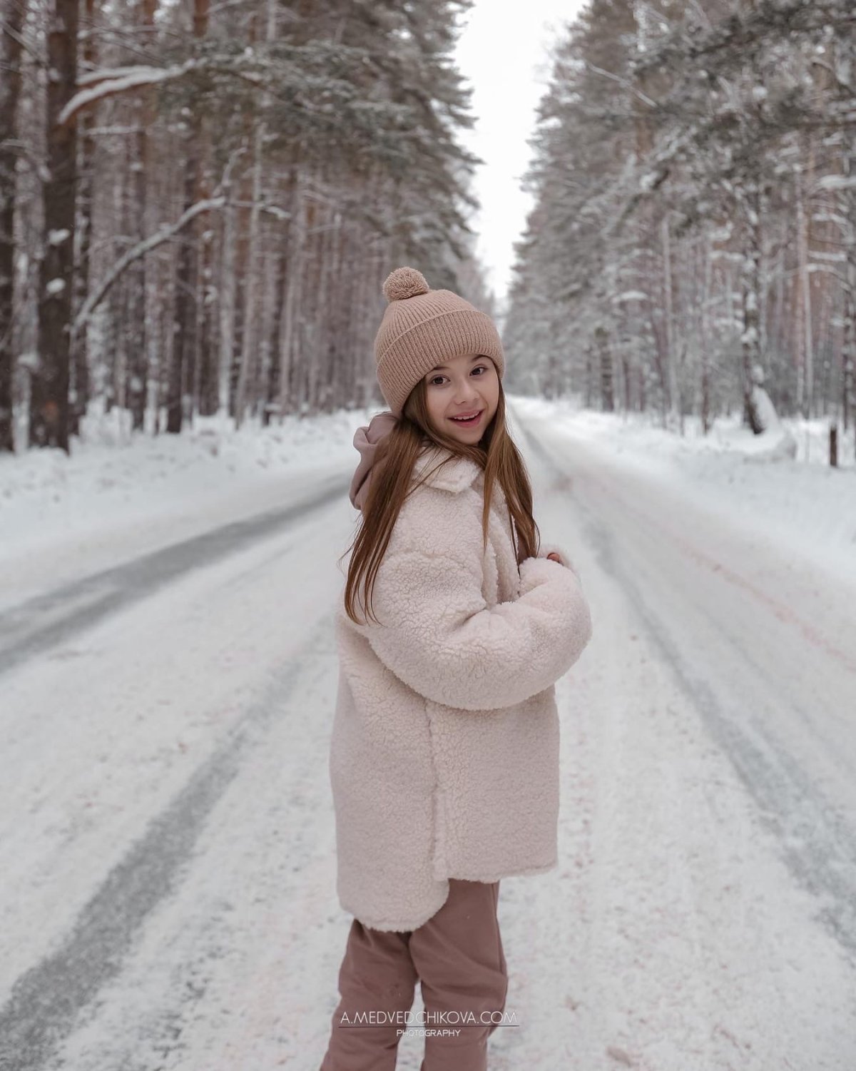 Милана Хаметова фотосессия 2022