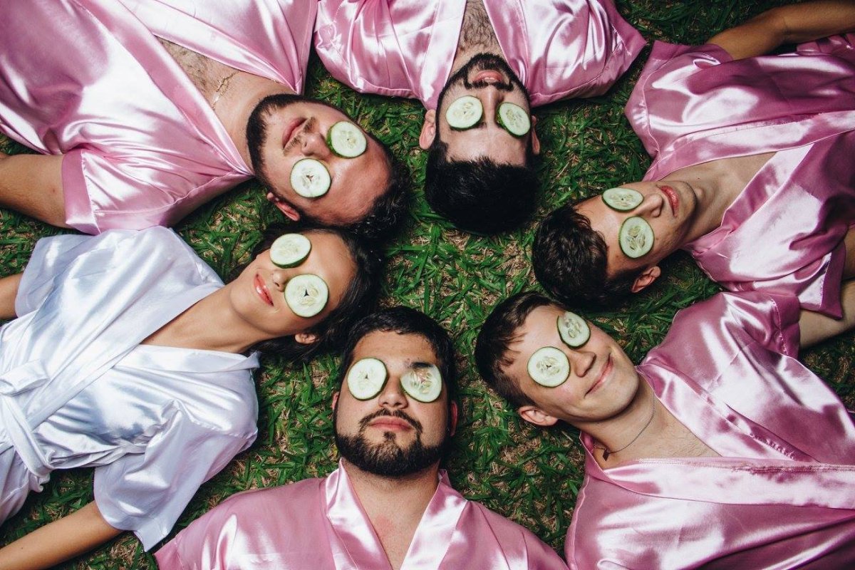 Странная вечеринка