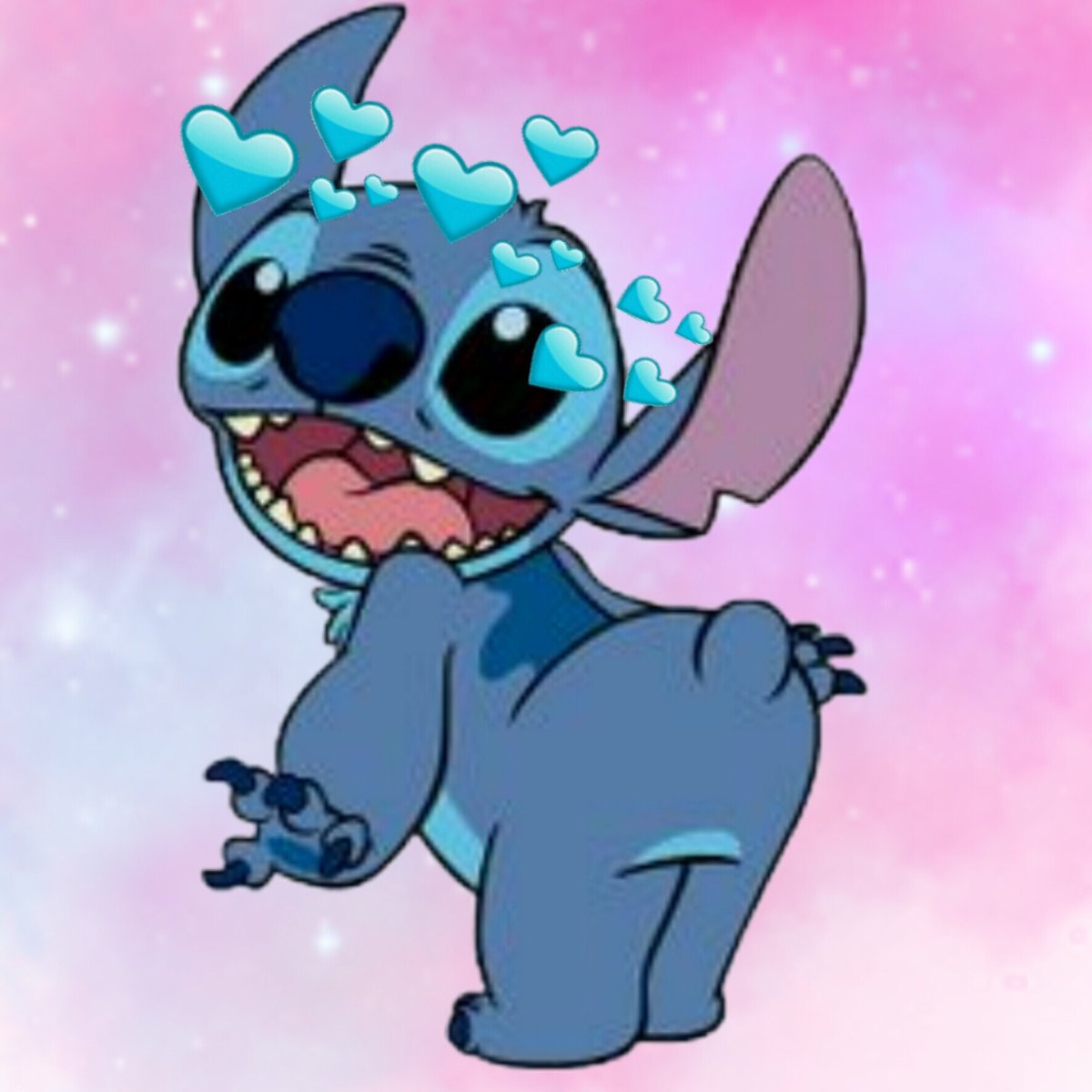 Стич с сердечками над головой