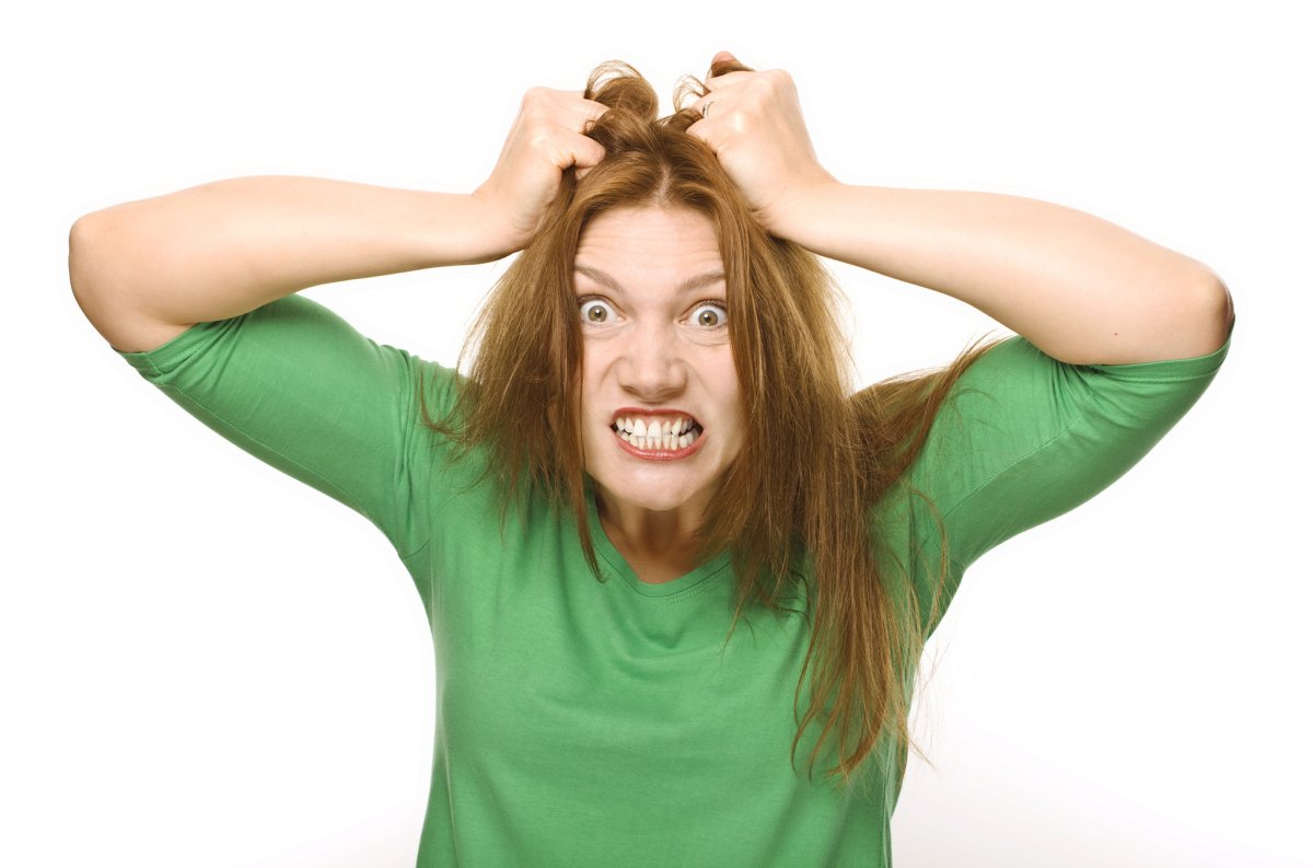 Рвать на себе волосы
