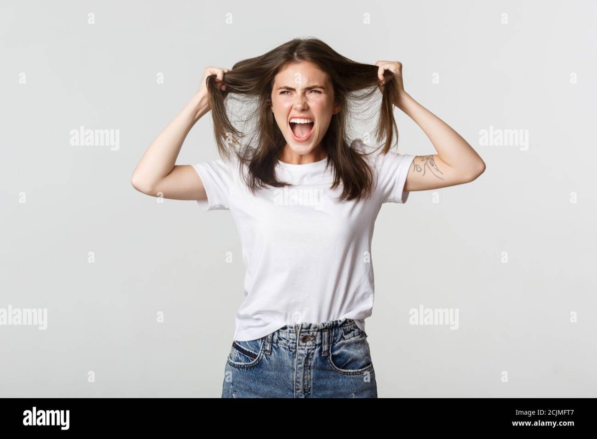 Рвать на себе волосы