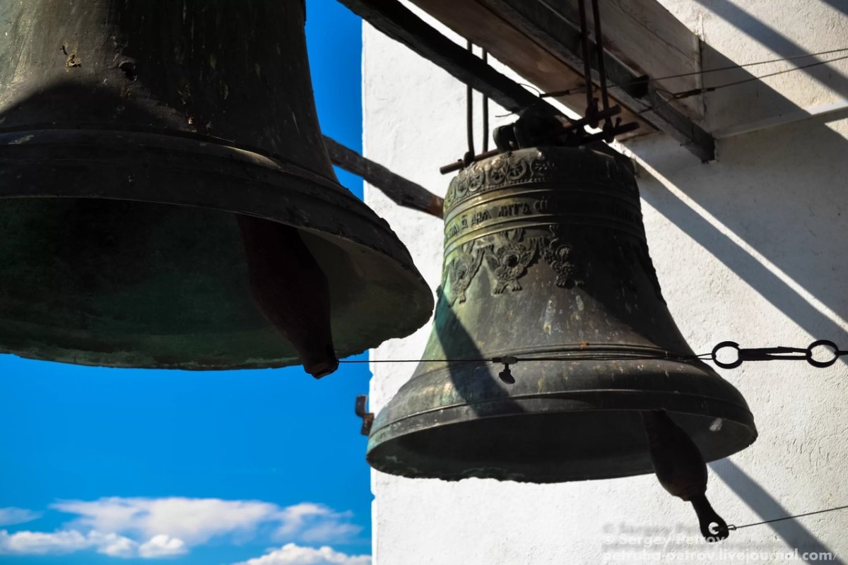 Адские колокола AC/DC