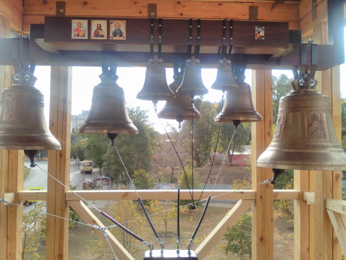 Колокол христианский