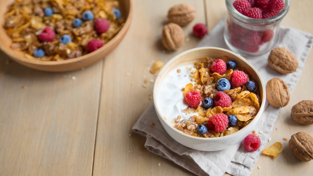 Хлопья с ягодами