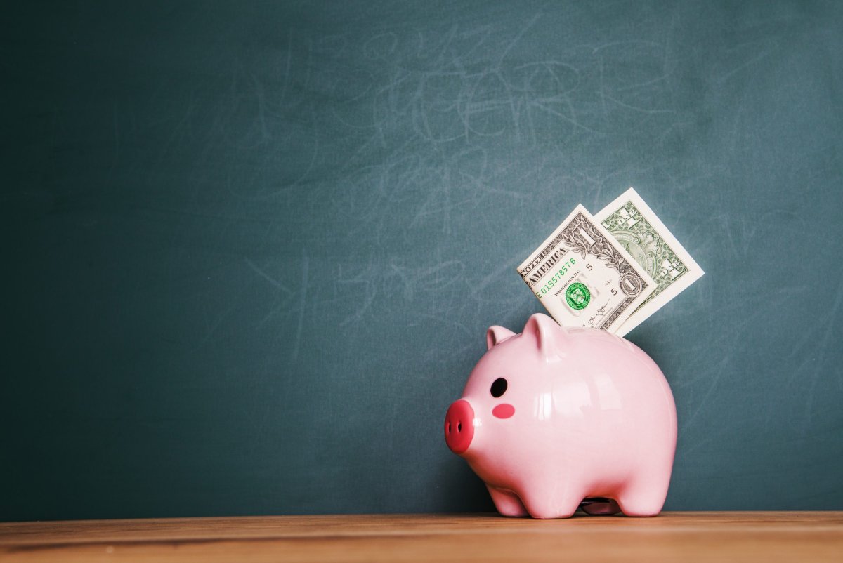 Копилка с деньгами для презентации