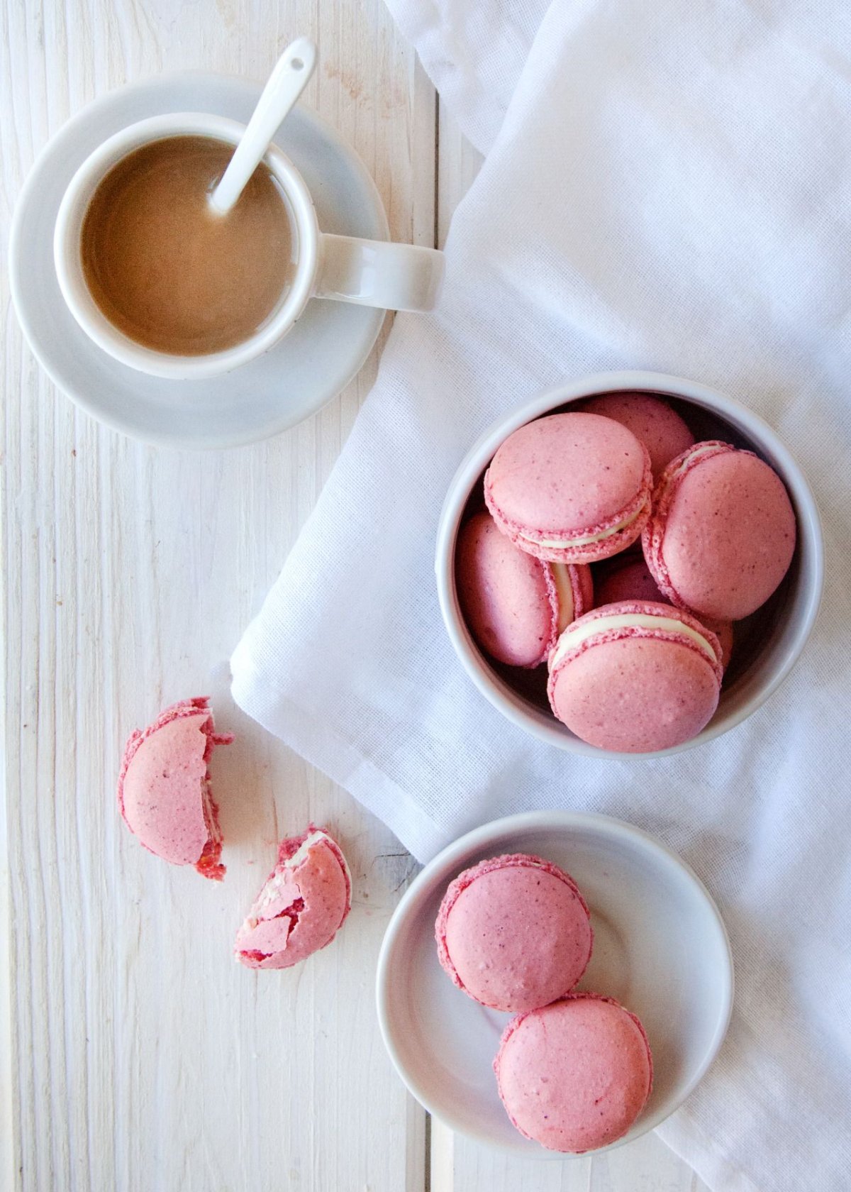 Завтрак в розовых тонах