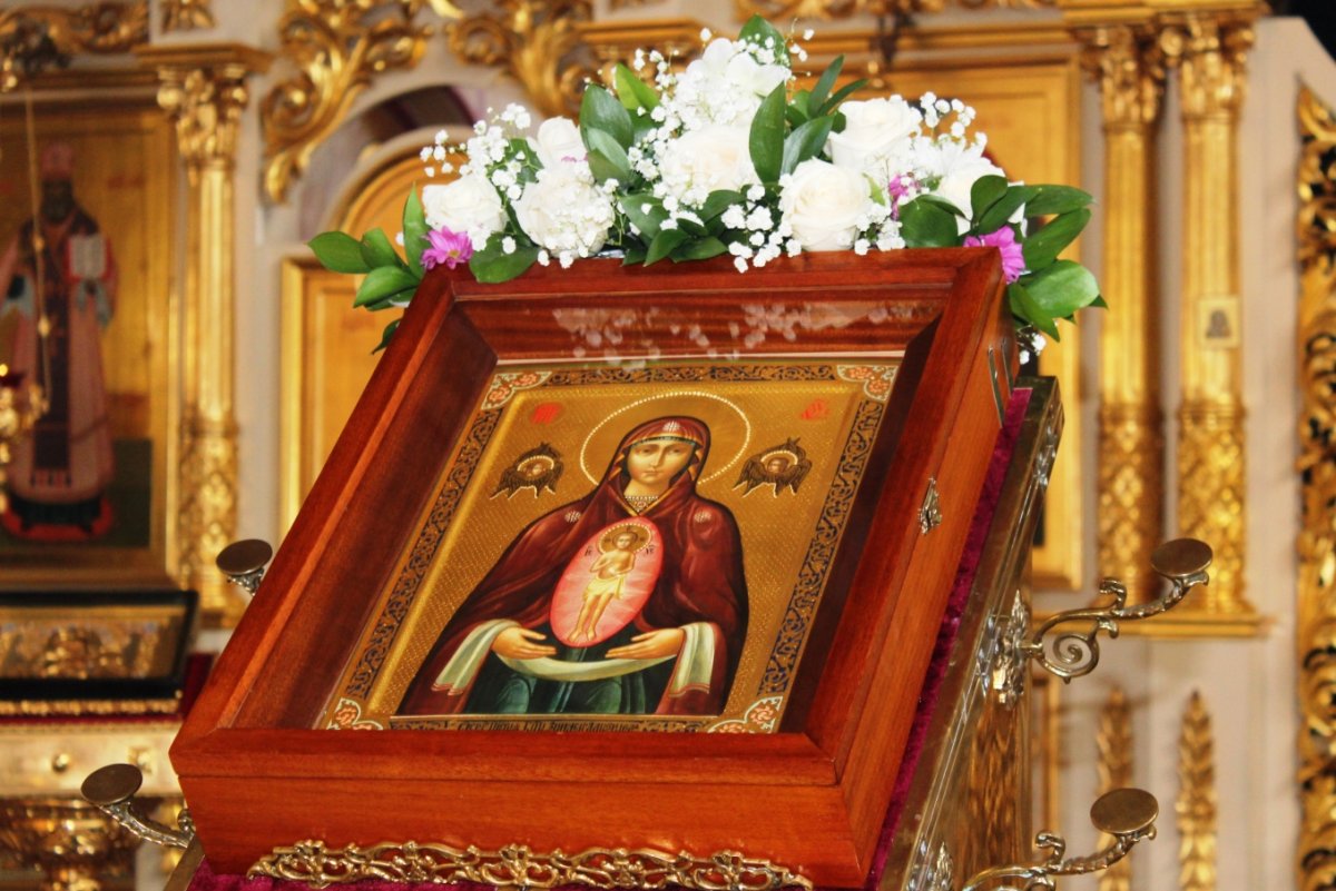 Икона Божией матери Никейская бысть чрево твое Святая Трапеза