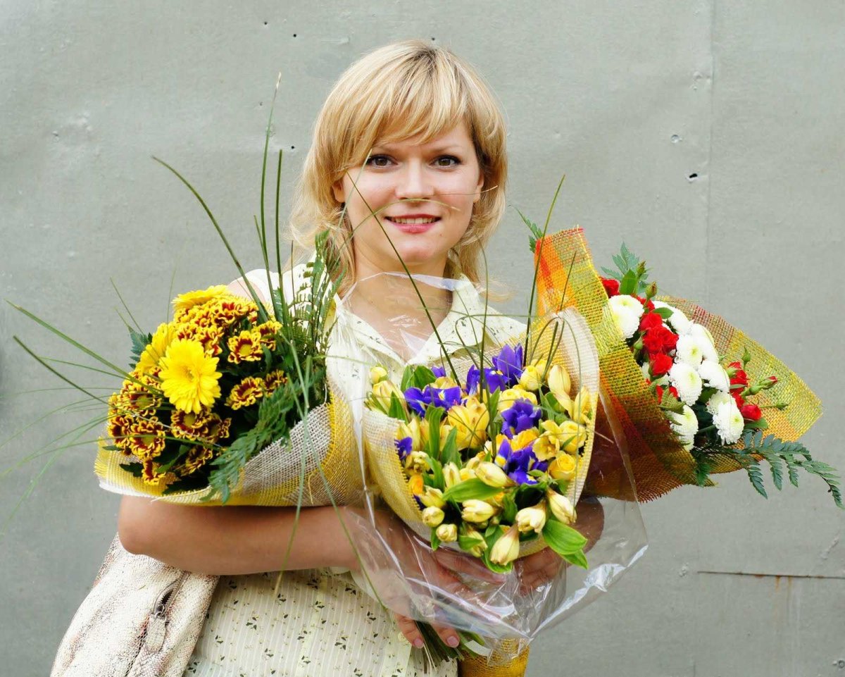 Цветы учителю на прозрачном фоне