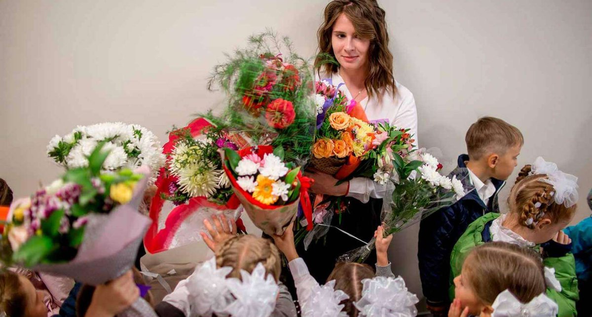 Цветы воспитателю