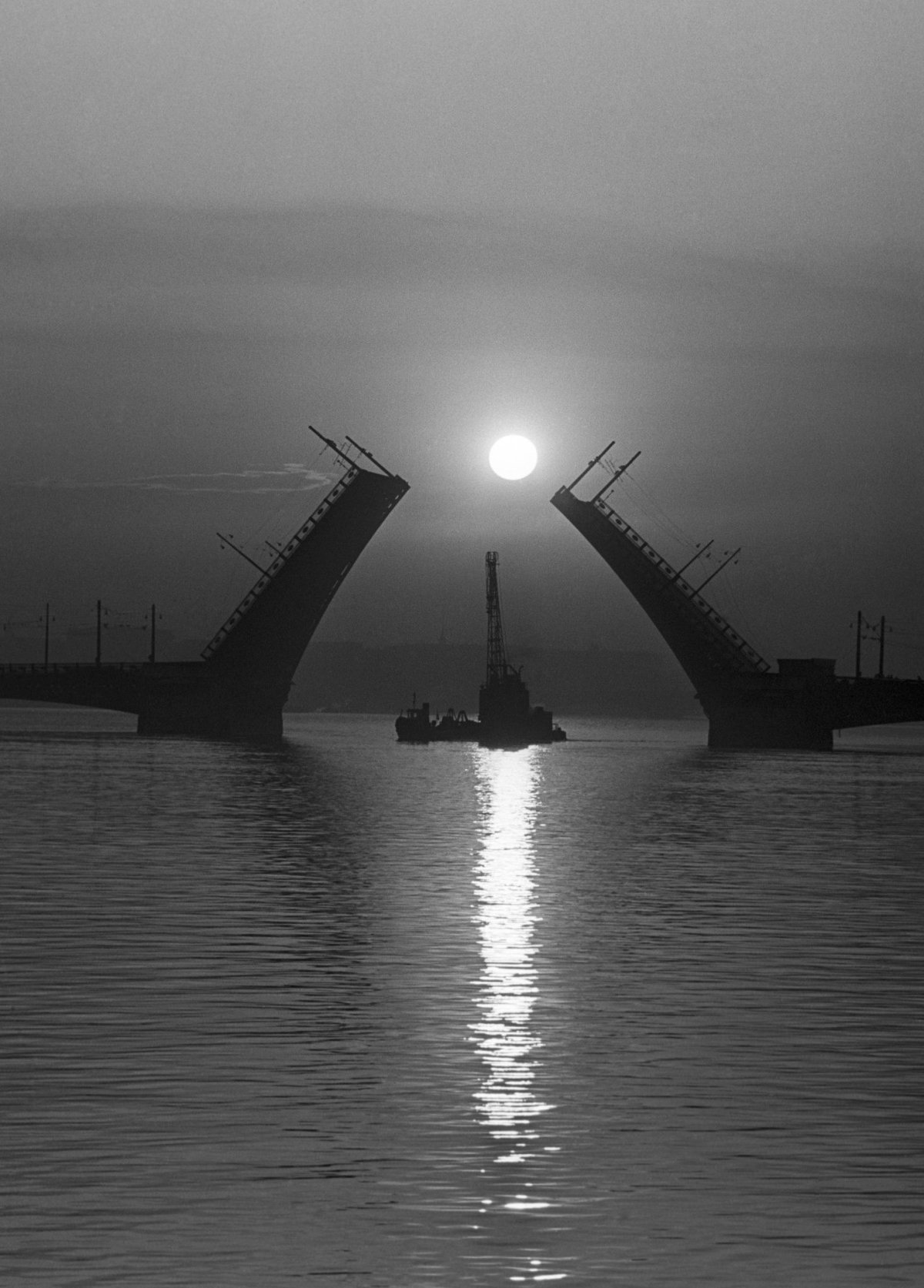 Троицкий мост