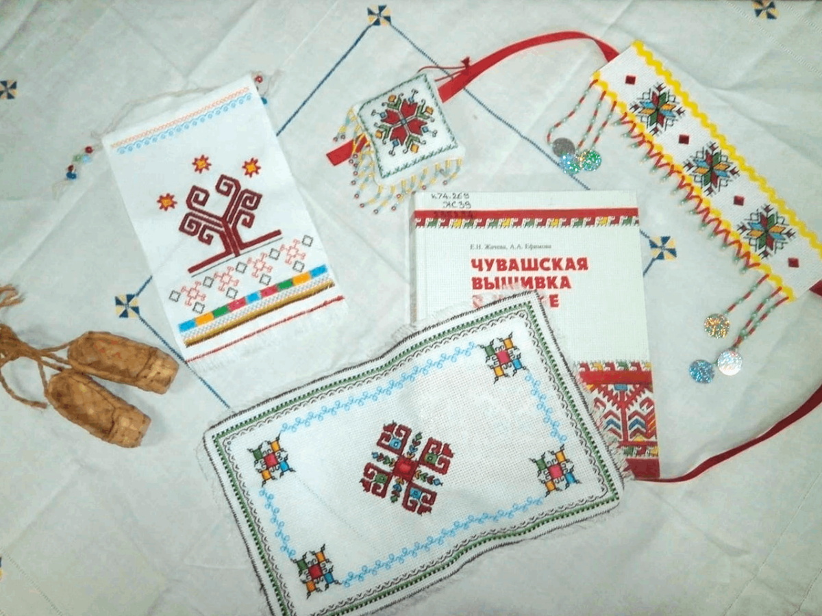 Ковровая Чувашская вышивка