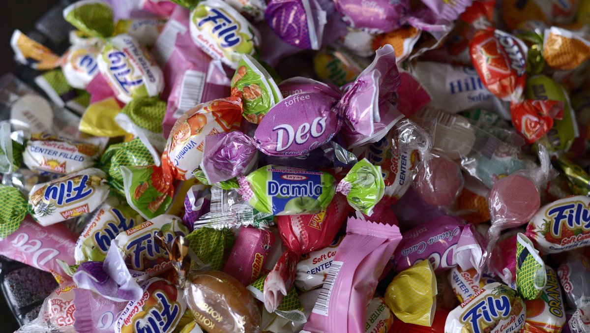 Много конфет