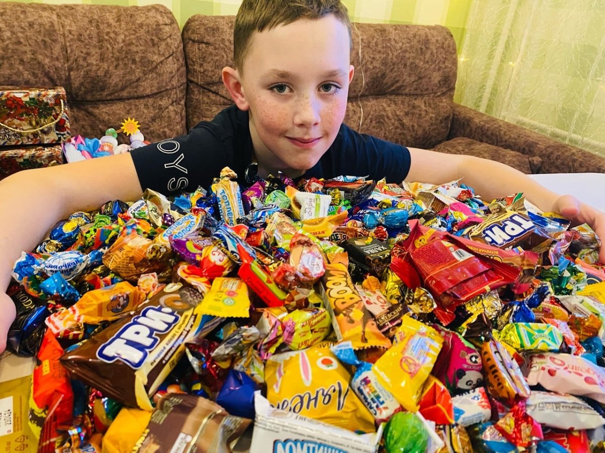 Много конфет