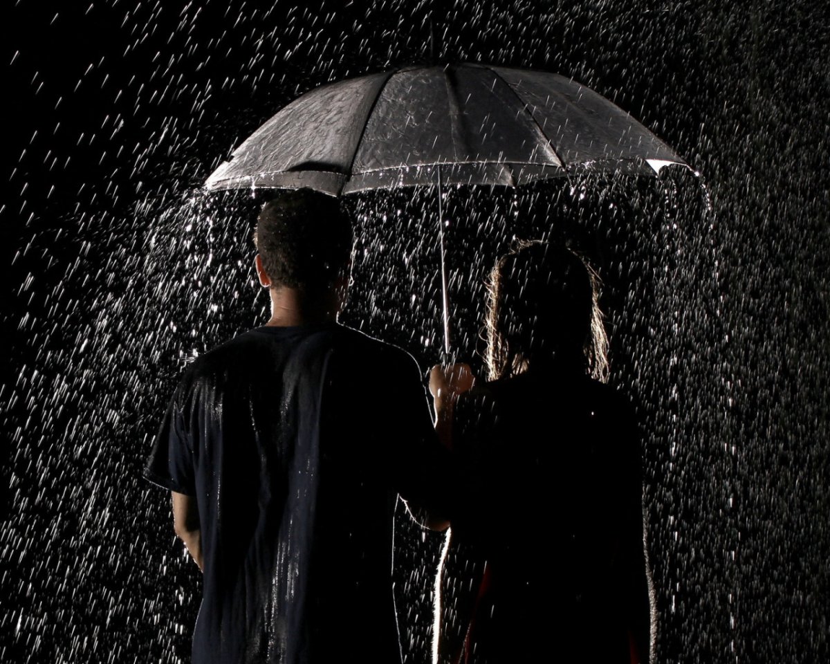 Человек под дождем