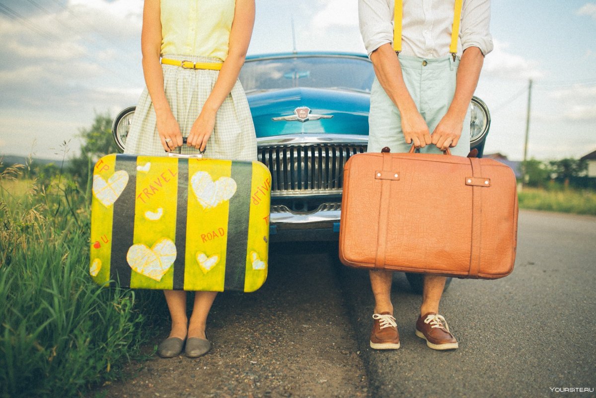 Турист с чемоданом