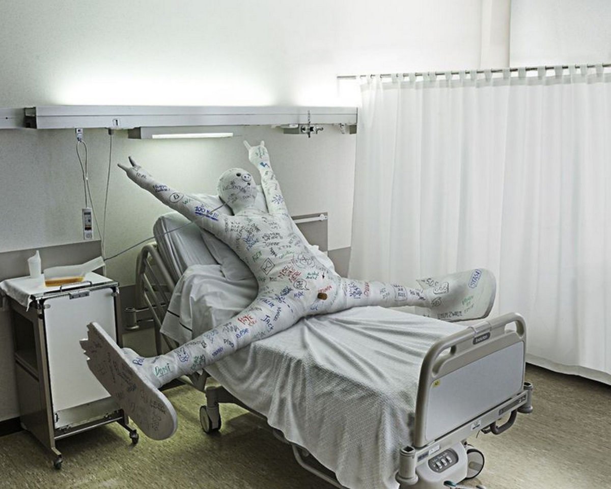 В больнице под капельницей