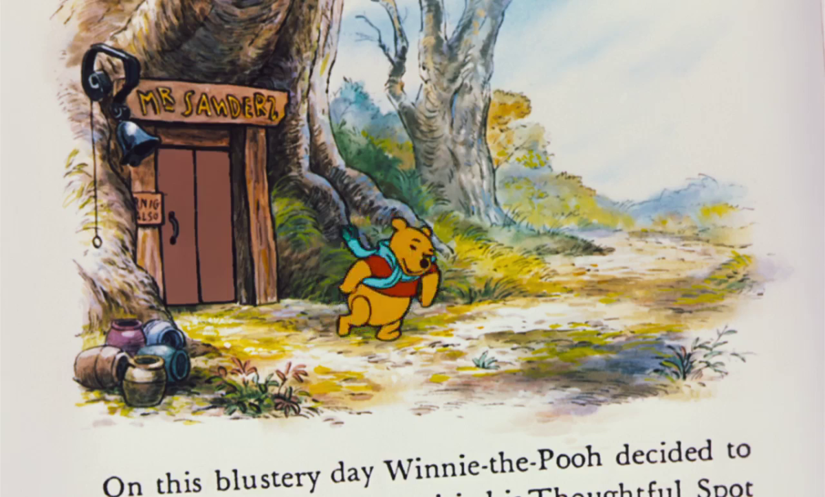 Мезуза на двери Винни пуха