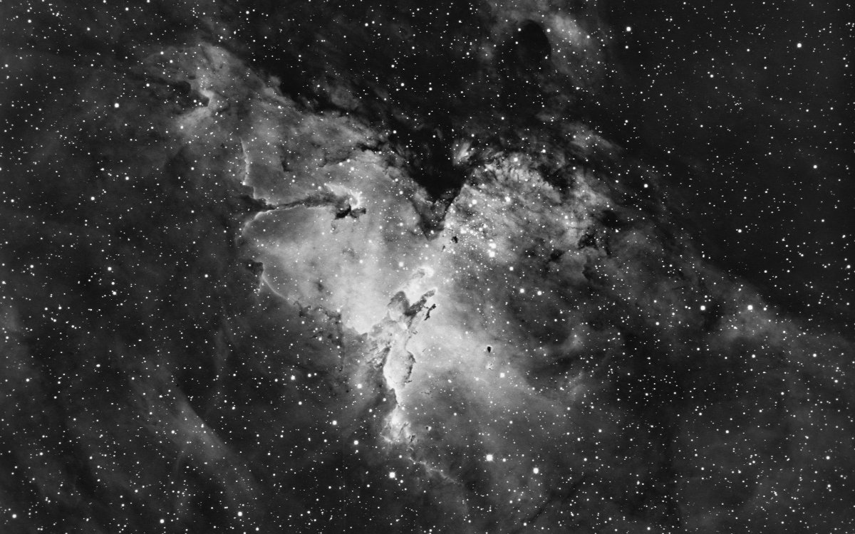 Космос черно белый