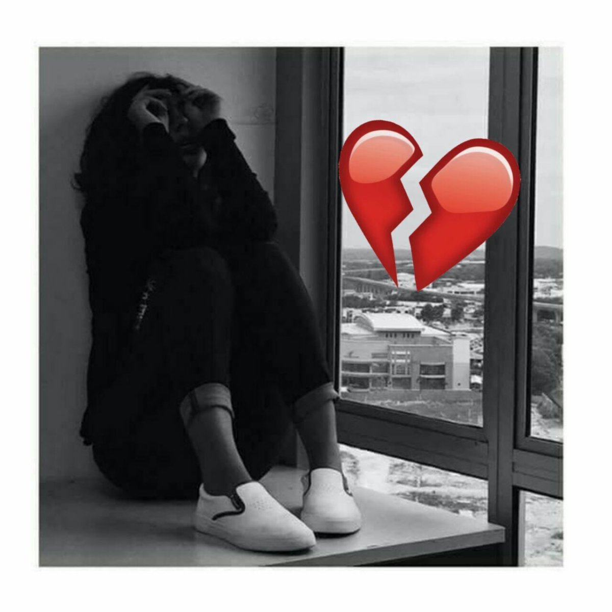 Разбитое сердце плачет