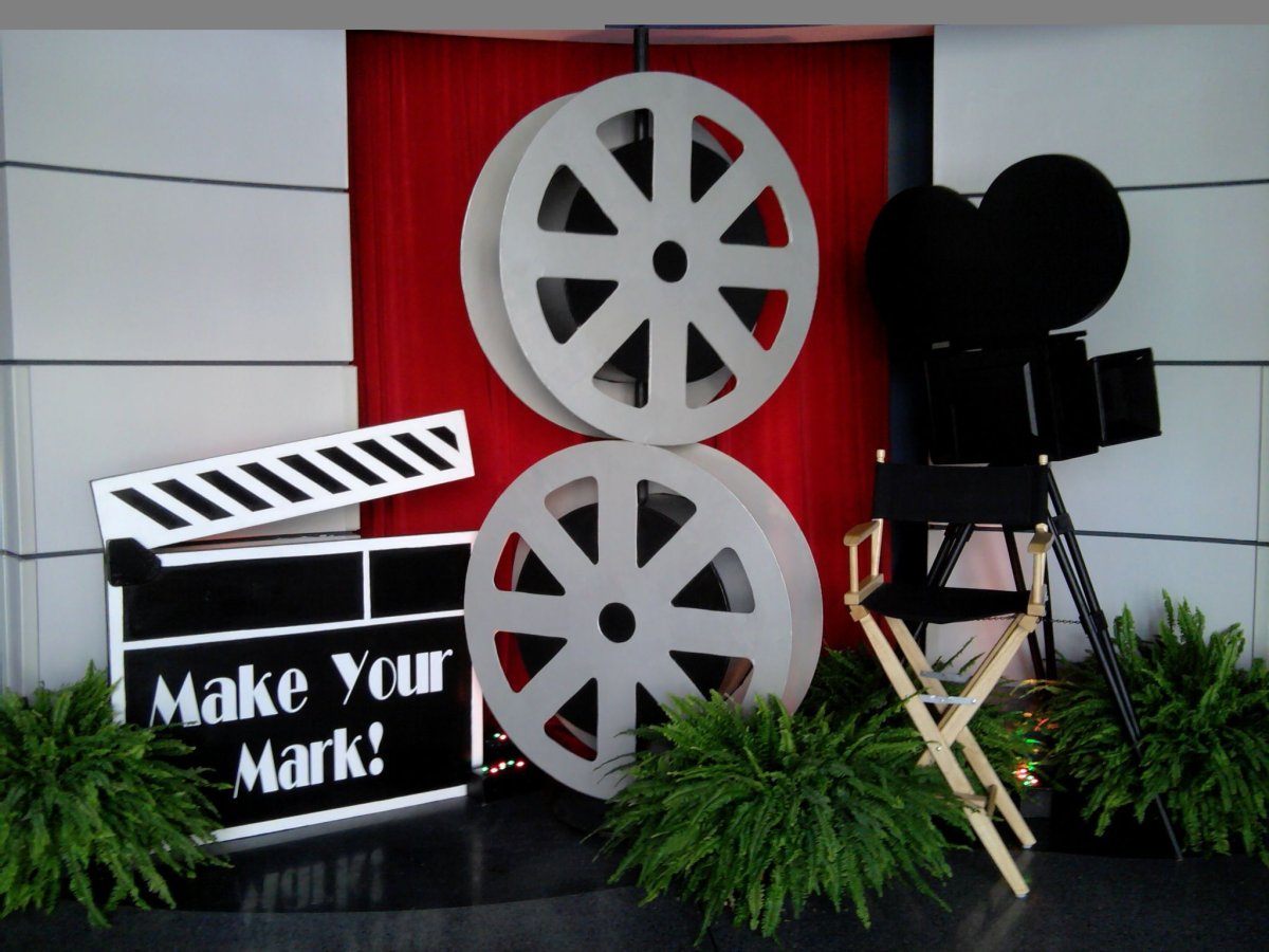 Кинопленка с кадрами из фильмов