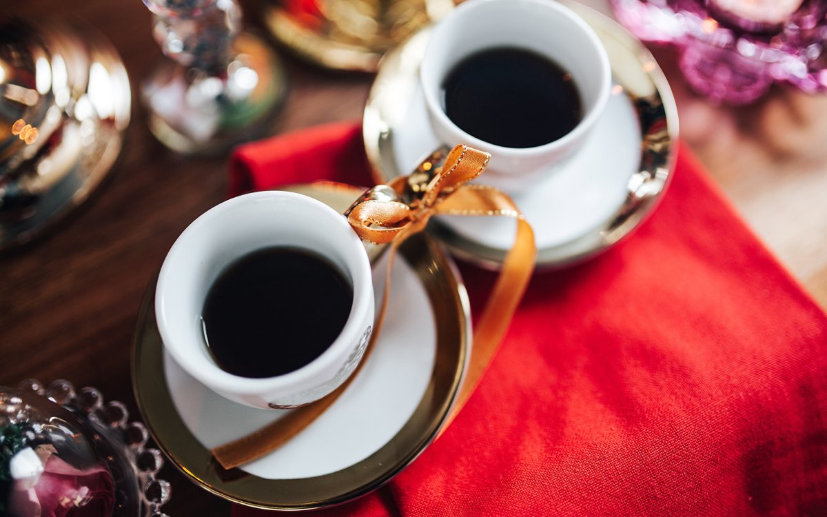 Чай с конфетами