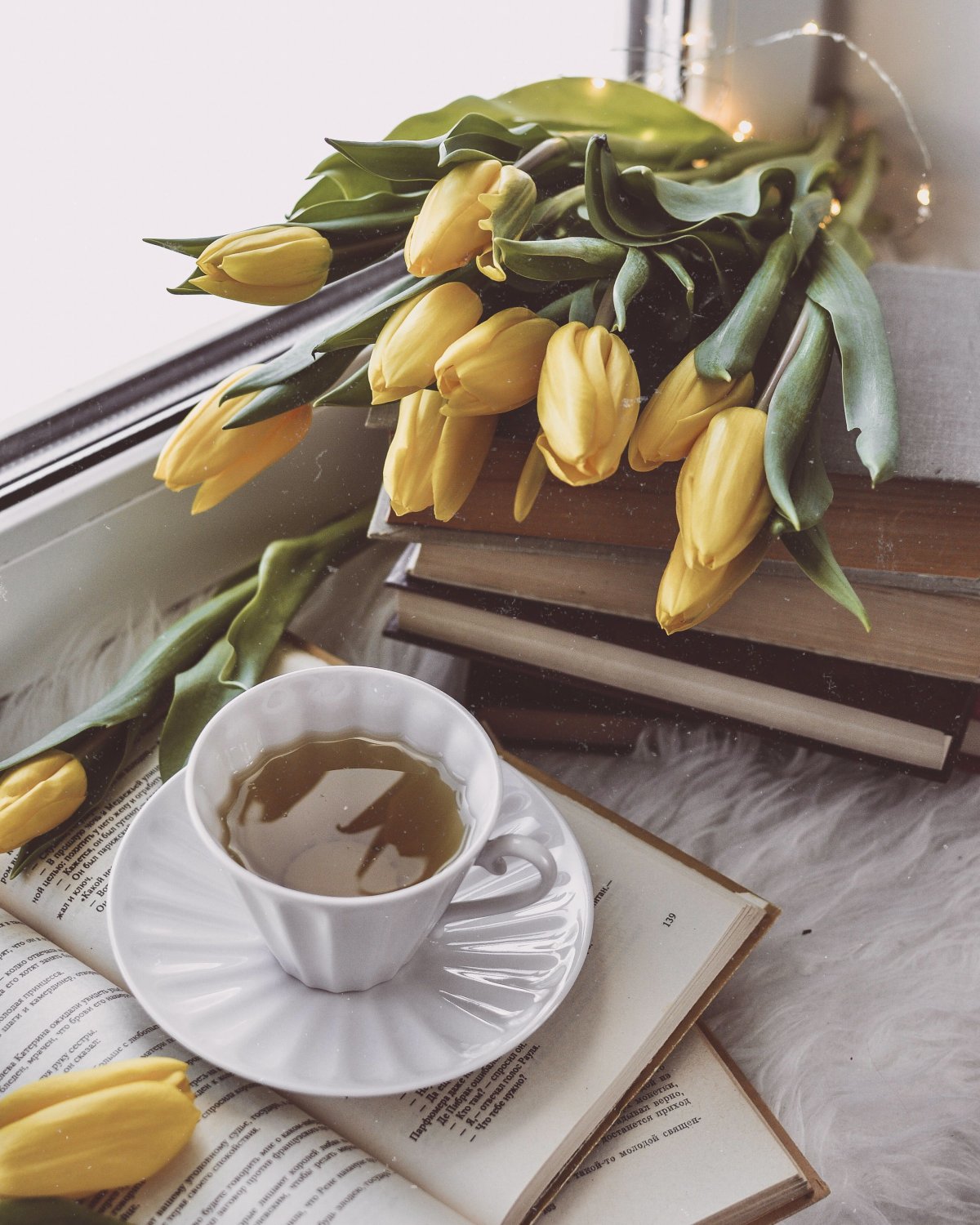 Тюльпаны и кофе