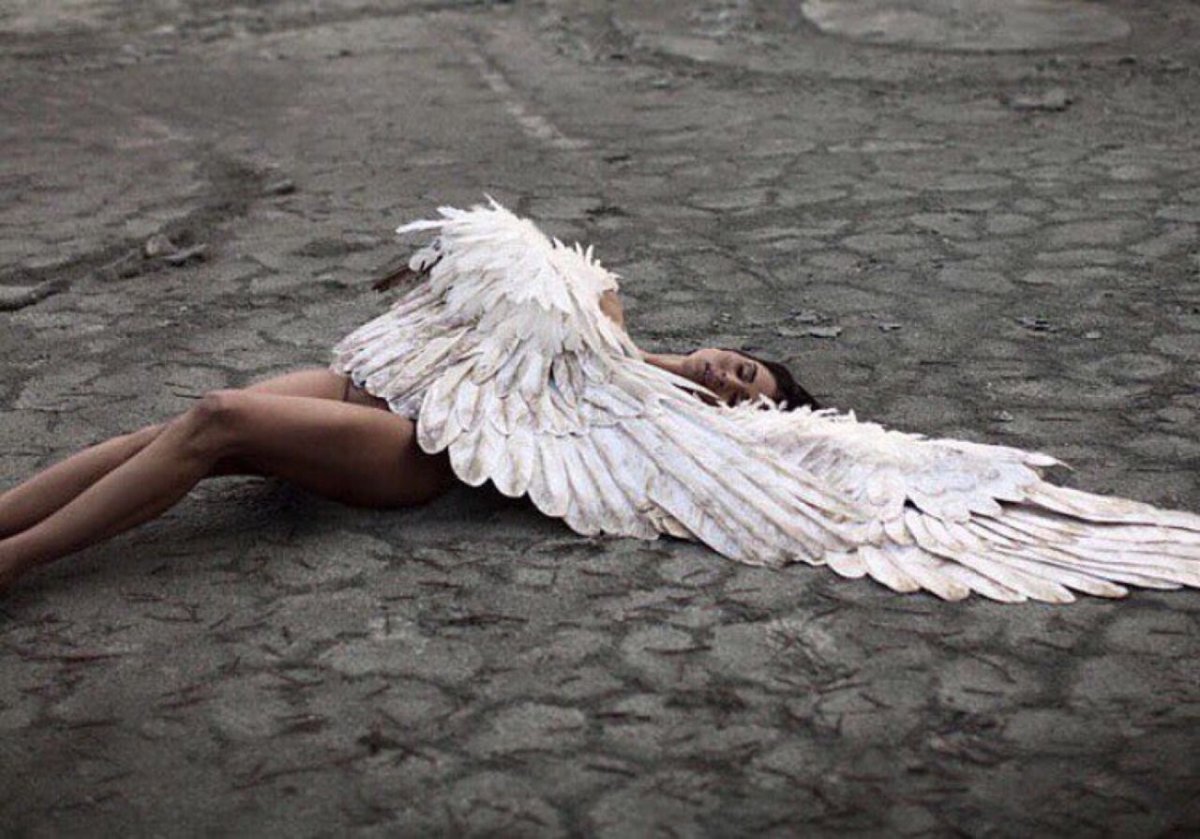 Человек с крыльями Эстетика