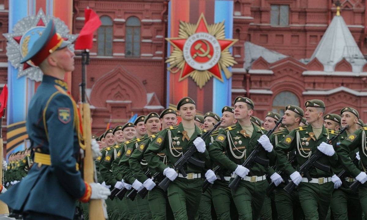 Современный парад Победы