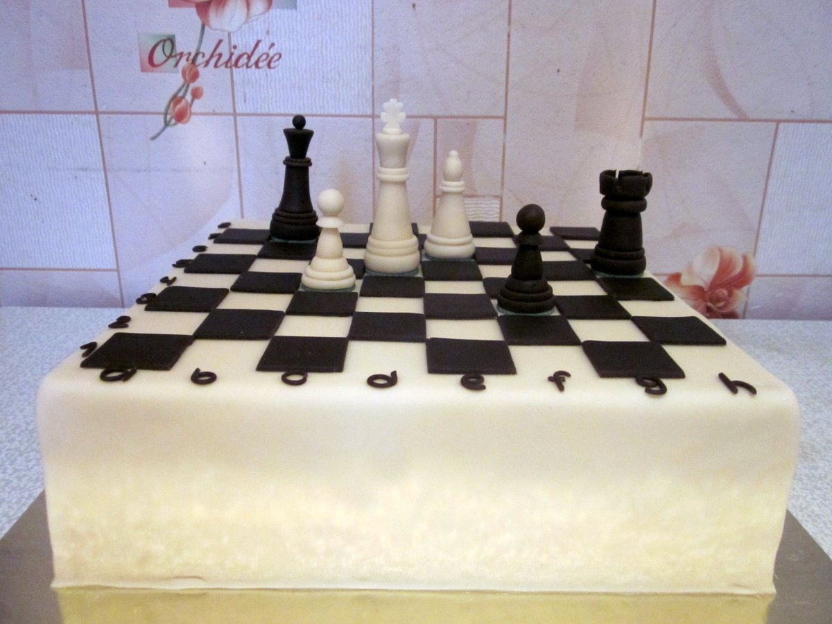 Торт шахматная Королева