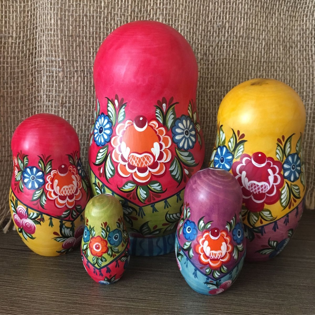 Матрешка Городецкая роспись