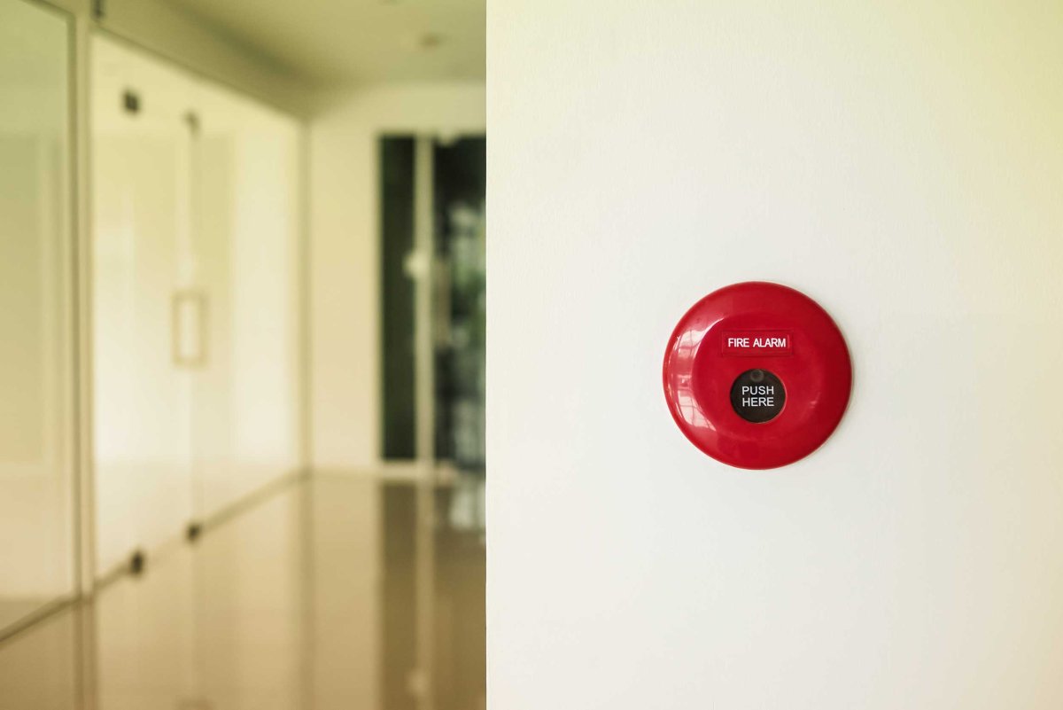 Тревожная пожарная кнопка