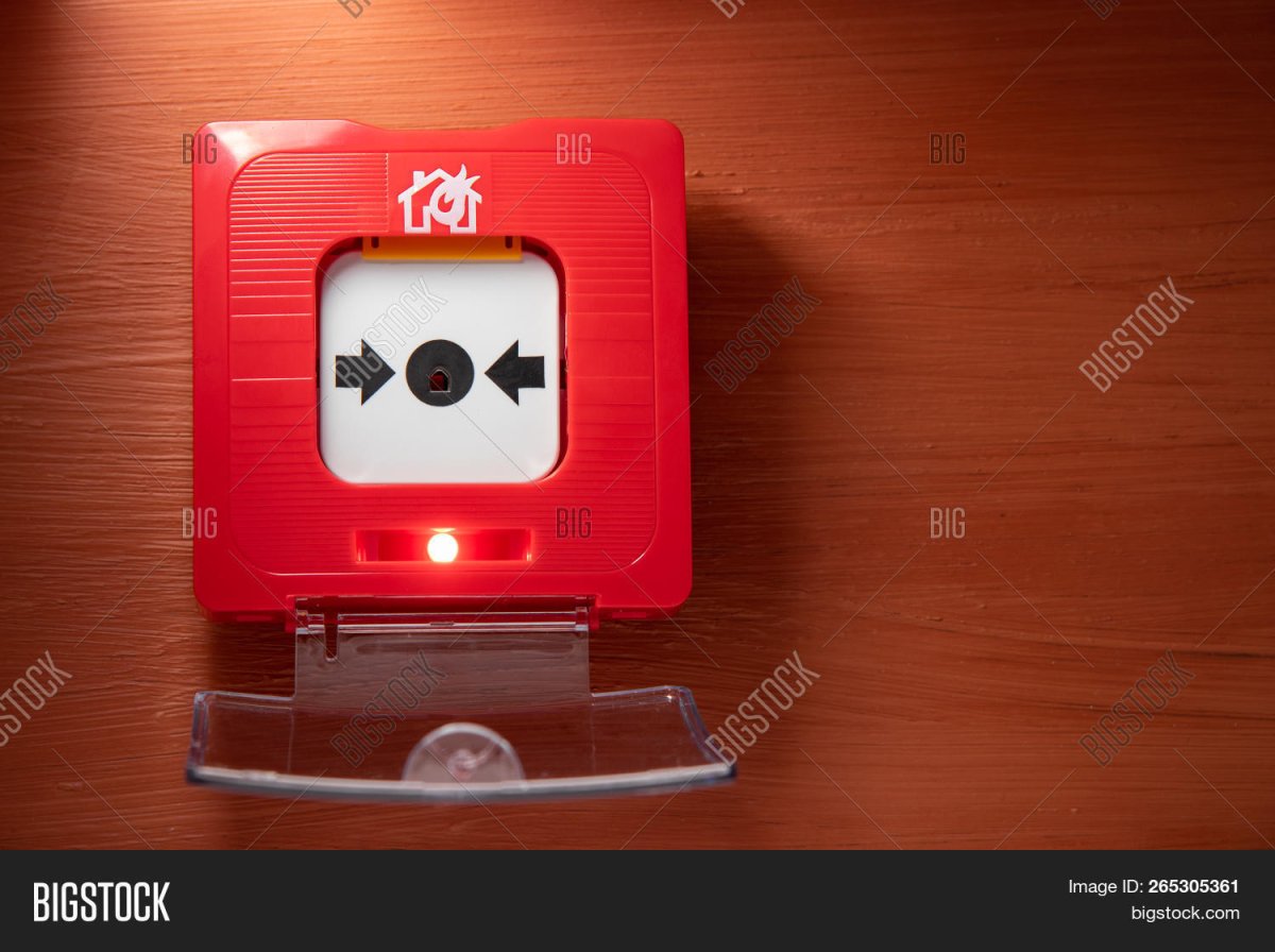 Наклейка кнопка пожарной сигнализации