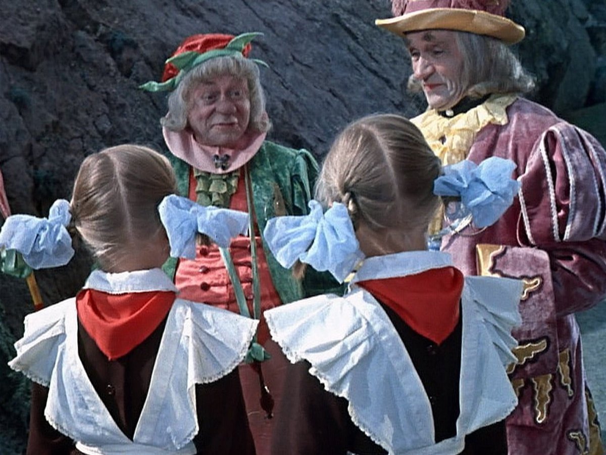 Ольга Юкина Татьяна Юкина королевство кривых зеркал