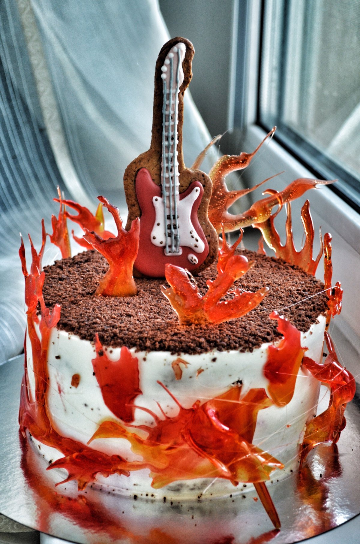 Тор с бингалькими огнями