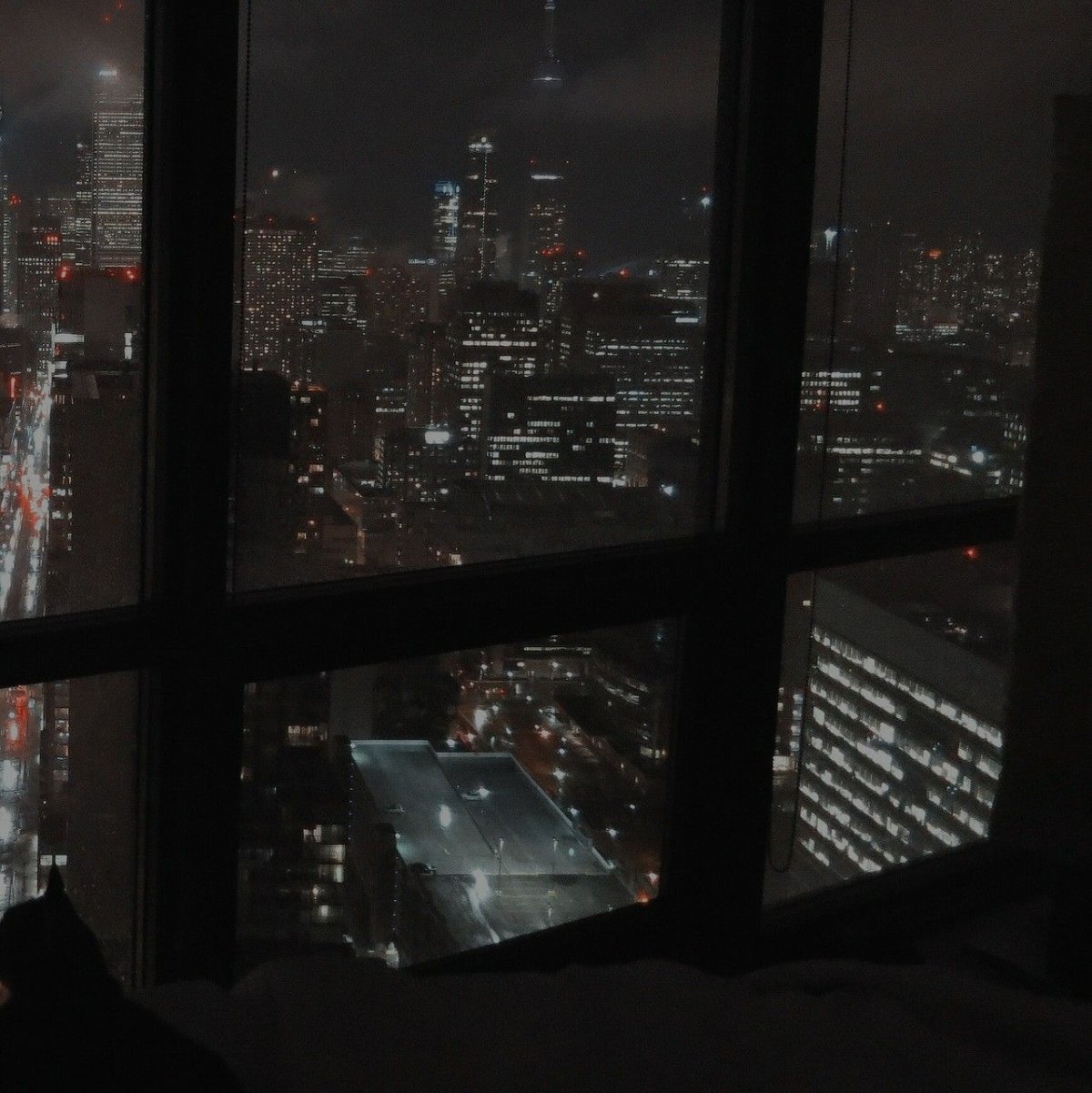 Вид из окна на город